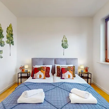 Urban Jungle With Ac Praga Poludnie Διαμέρισμα *