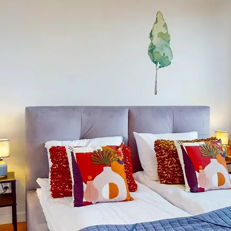 Urban Jungle With Ac Praga Poludnie Апартаменты