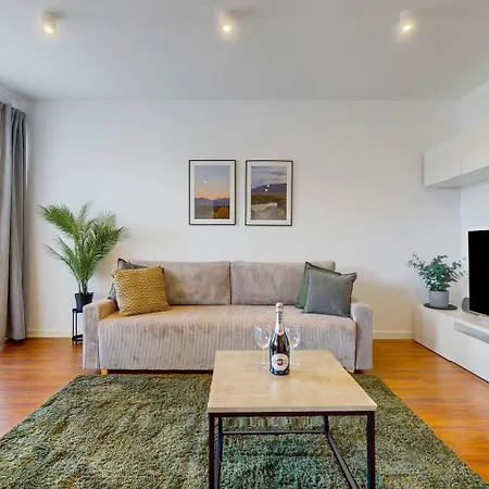 Urban Jungle With Ac Praga Poludnie Διαμέρισμα Βαρσοβία