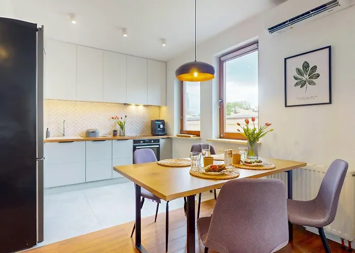 Urban Jungle With Ac Praga Poludnie